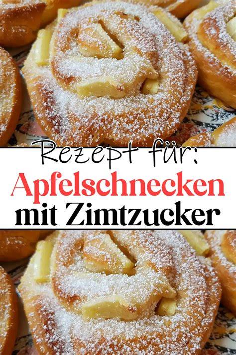 Serviervorschlag: Zwetschgen-Käsekuchen-Stück mit Sahnetupf und Zimtzucker