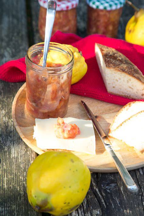Serviervorschlag Quittenchutney zu Käse
