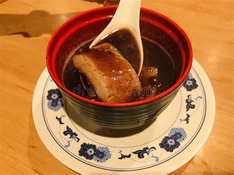 Shiruko mit Mochi