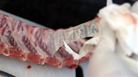 Silberhaut an Spareribs entfernen