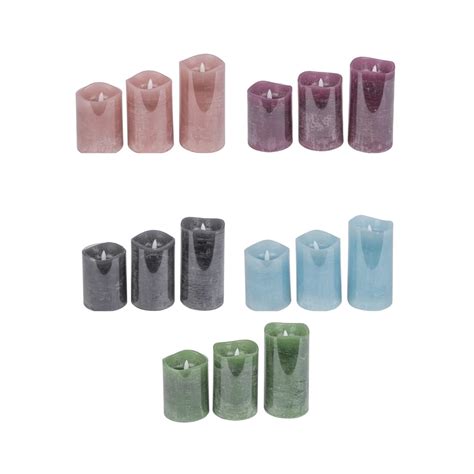 Silikon-Pralinenformen in verschiedenen Farben und Geometrien