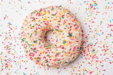 Simpsons Donut mit bunten Streuseln