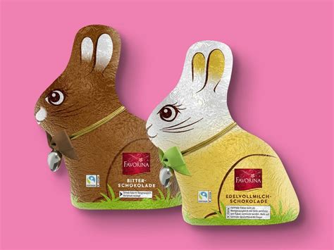 Sitzhase und Osterdeko im Lidl-Regal mit Preisschildern