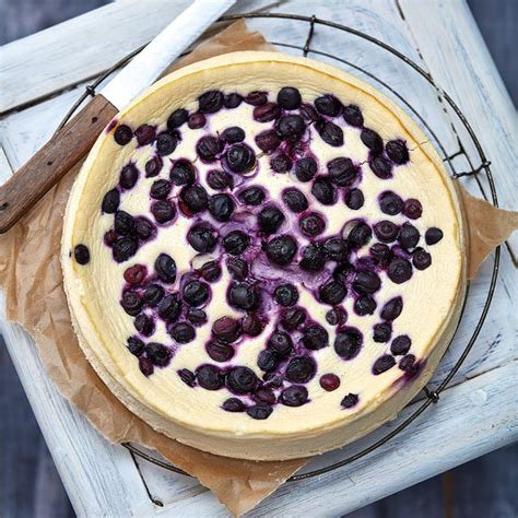 Skyrkuchen mit Blaubeeren