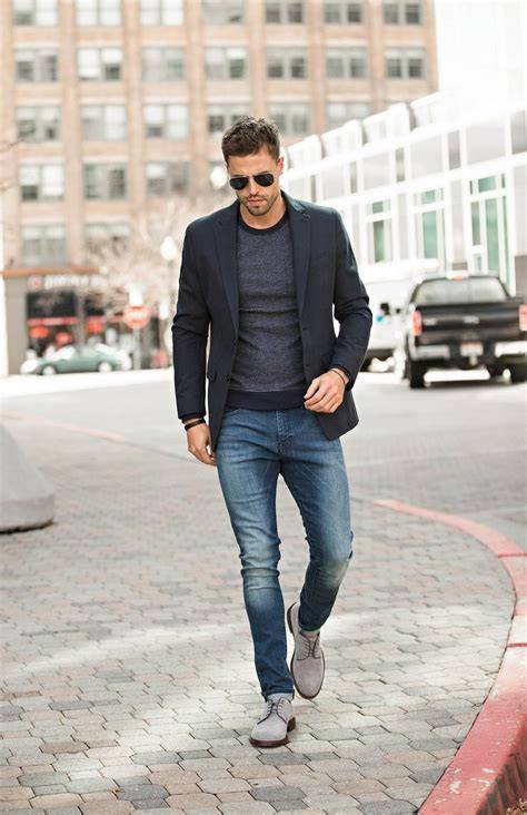 Smart-Casual Outfit: Pullover unter Blazer
