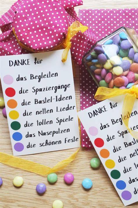 Smarties und Süßigkeiten zum Befüllen