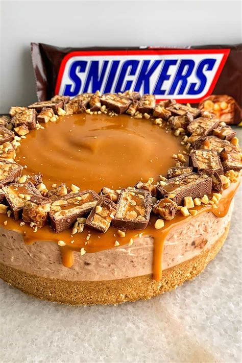 Snickers No-Bake Cheesecake im Miniformat
