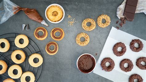 So sehen fertige Nougatringe aus: glänzend und köstlich