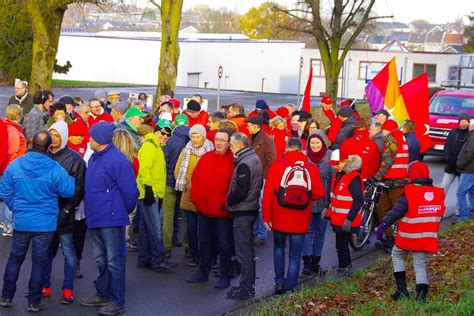 Solidaritätsmarsch in Eupen 2018 und ikonische Jacques-Schokoriegel