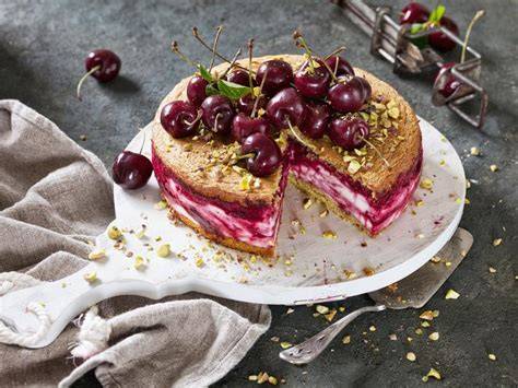 Sommerliche Gartenparty mit Kirsch Quark Torte