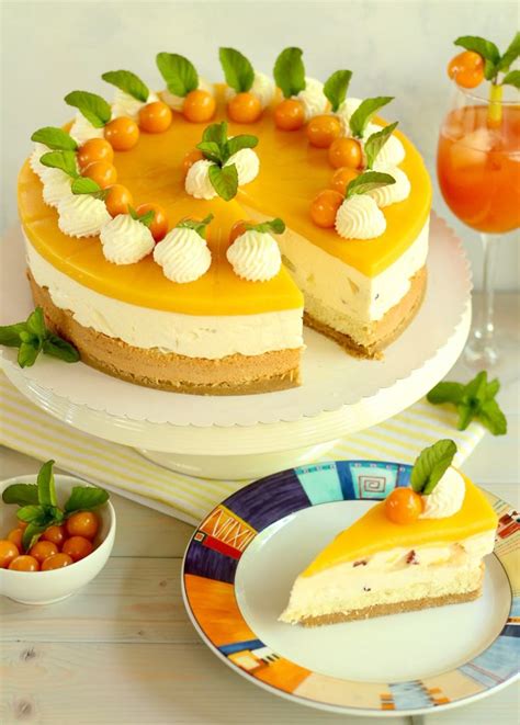 Sommerliche Torten mit Pfirsich und Maracuja