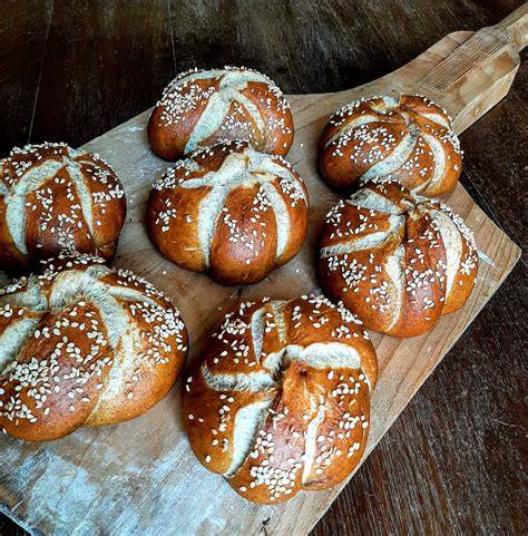 Sortenübersicht: Dinkel-, Land- und Laugenbrötchen