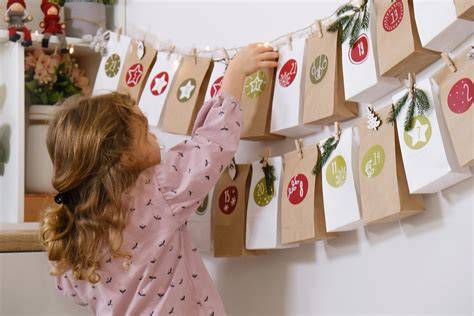 Sortimentsübersicht Kinder Adventskalender und Weihnachtsmänner