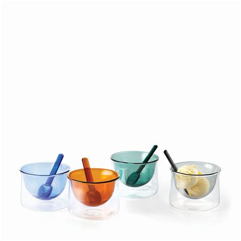 Spielmaterial: Farbkugeln, Löffel, Becher, Rezeptkarten