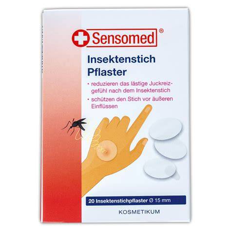 Spitzwegerich-Blatt als „grünes Pflaster“ auf einem Insektenstich