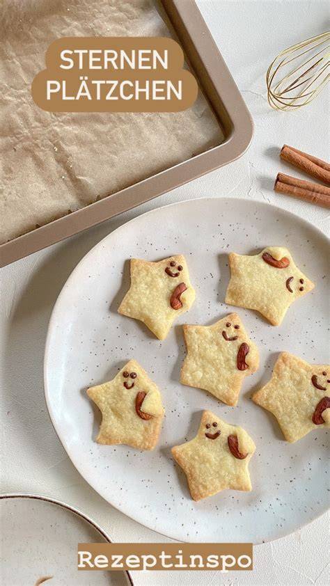 Spritzbeutel und Löffelbiskuit vor dem Backen