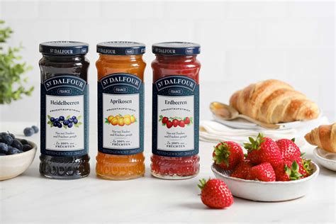 St Dalfour Fruchtaufstriche verschiedene Sorten im Glas