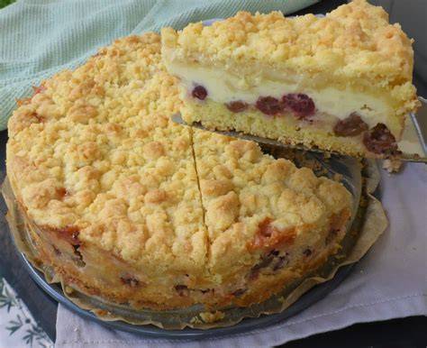 Stachelbeerkuchen mit knusprigen Streuseln