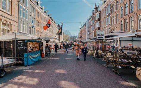 Stand auf dem Albert Cuyp Markt mit frischen Stroopwafels