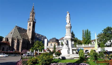Standortbild Bozen: Waltherplatz, Museion und Geislergruppe
