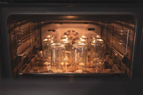 Sterilisieren von Einmachgläsern im Ofen