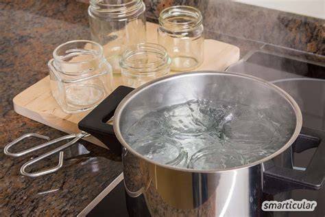 Sterilisieren von Marmeladengläsern
