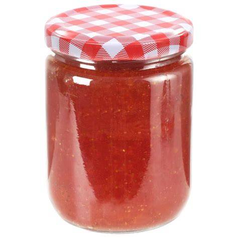 Sterilisierte Marmeladengläser aufgereiht