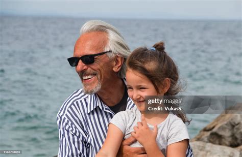Stimmungsbild: Reise mit Opa und Enkelin nach Venedig