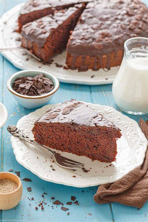 Stimmungsvolles Foto: Schokokuchen in verschiedenen Formen und Varianten