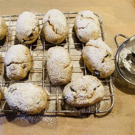 Stollenkonfekt auf Backblech