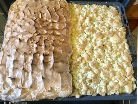 Streusel und Baiser als Topping