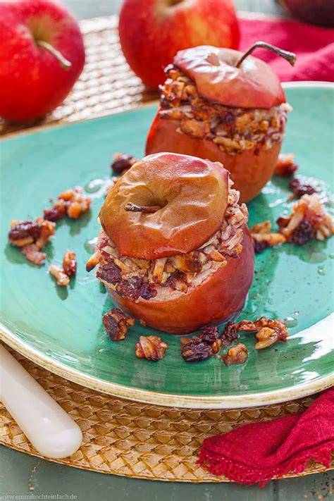 Streusel und Nuss-Topping für Bratapfel Nachtisch