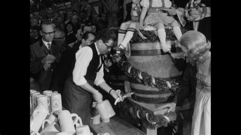 Stummfilm-Slapstick: Tortenwurf-Szene
