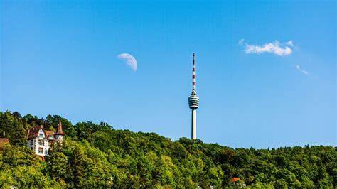 Stuttgarter Fernsehturm mit Event von Schokolade Filmproduktion