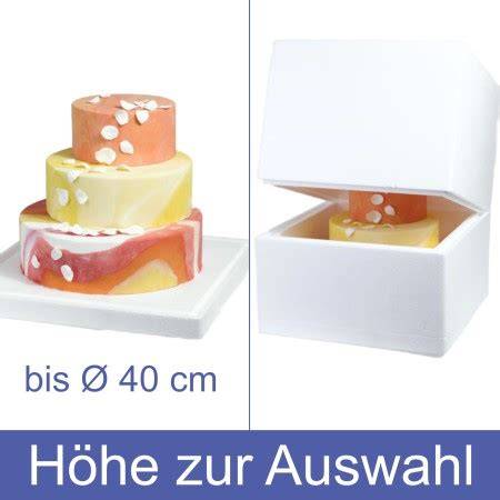 Styropor-Tortenbox geöffnete Ansicht mit Torte