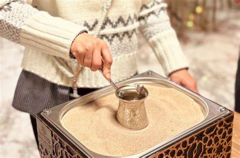 Türkischer Kaffee mit Pistazien-Lokum