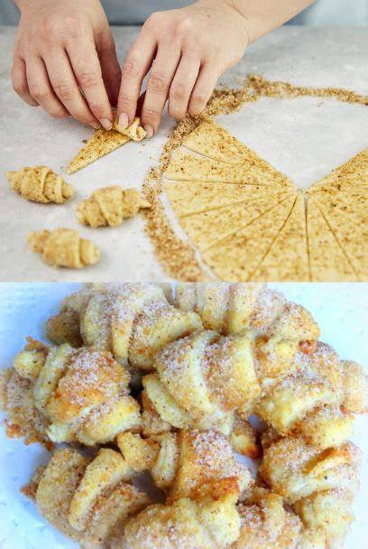 Tablett mit Mini-Nusshörnchen, Puderzucker bestäubt