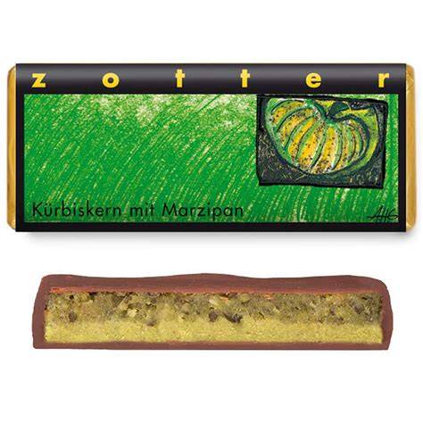 Tafel Zotter Kürbiskern Marzipan mit Kürbiskernen und Marzipanschicht