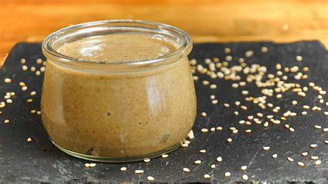 Tahini - nahrhafte Sesampaste als Zutat