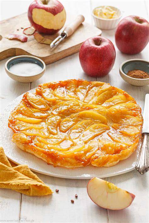 Tarte Tatin mit Äpfeln und Gewürzen