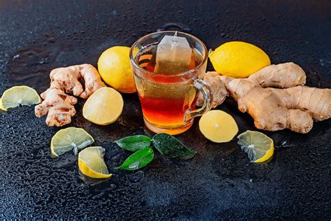 Tasse Powerdrink mit Ingwer und Zitrone
