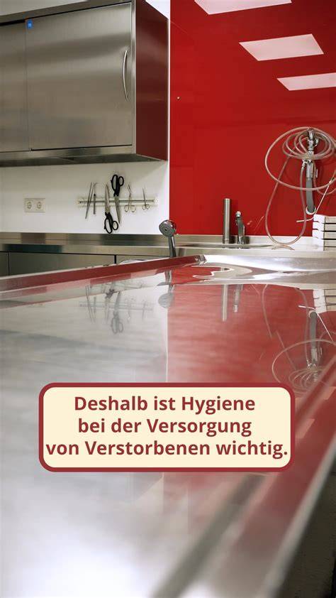 Team bei Helbing: Handarbeit, Hygiene und Kundenservice