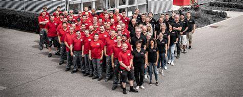 Team der Zucker Edelstahlschmiede GmbH bei der Arbeit