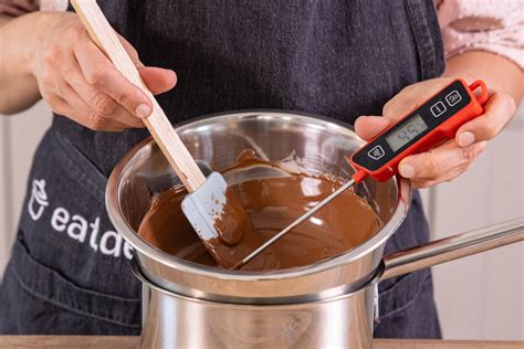 Technikposter: Kuvertüre temperieren, Ganache anrühren