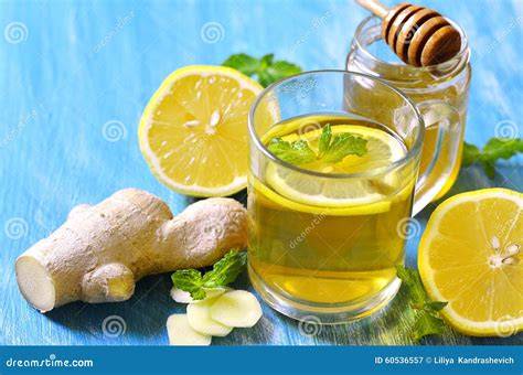 Teerezept mit Zitrone, Honig und Minze