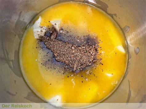 Teigvorbereitung mit Gewürzen und Butter