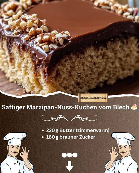 Teigzubereitung: Marzipan reiben, Butter cremig schlagen, Mohn und Mehl zugeben