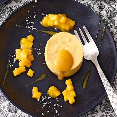 Thai-Curry-Mousse mit Mangoragout