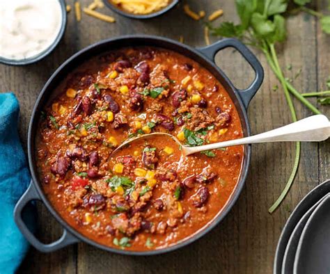 Thermomix Mixtopf mit Zutaten für Chili con Carne