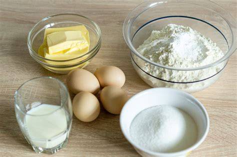 Thermomix und Zutaten für Käsekuchenmasse